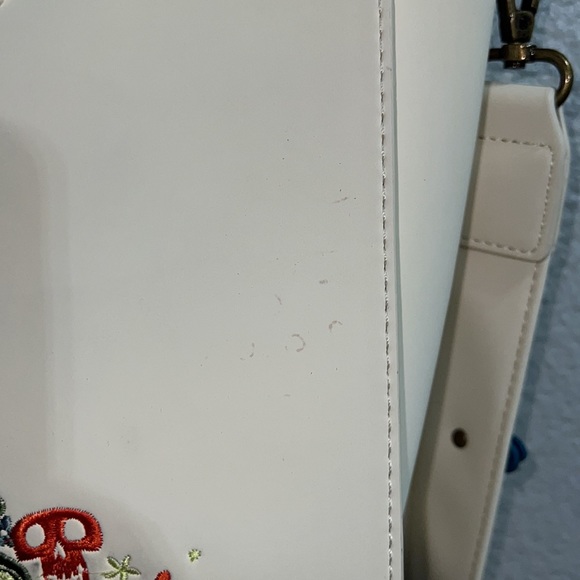 Loungefly Coco Guitar Bag - Picture 6 of 6